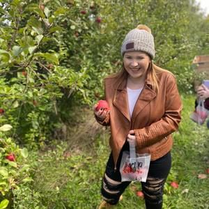 Meet your Posher, Danielle